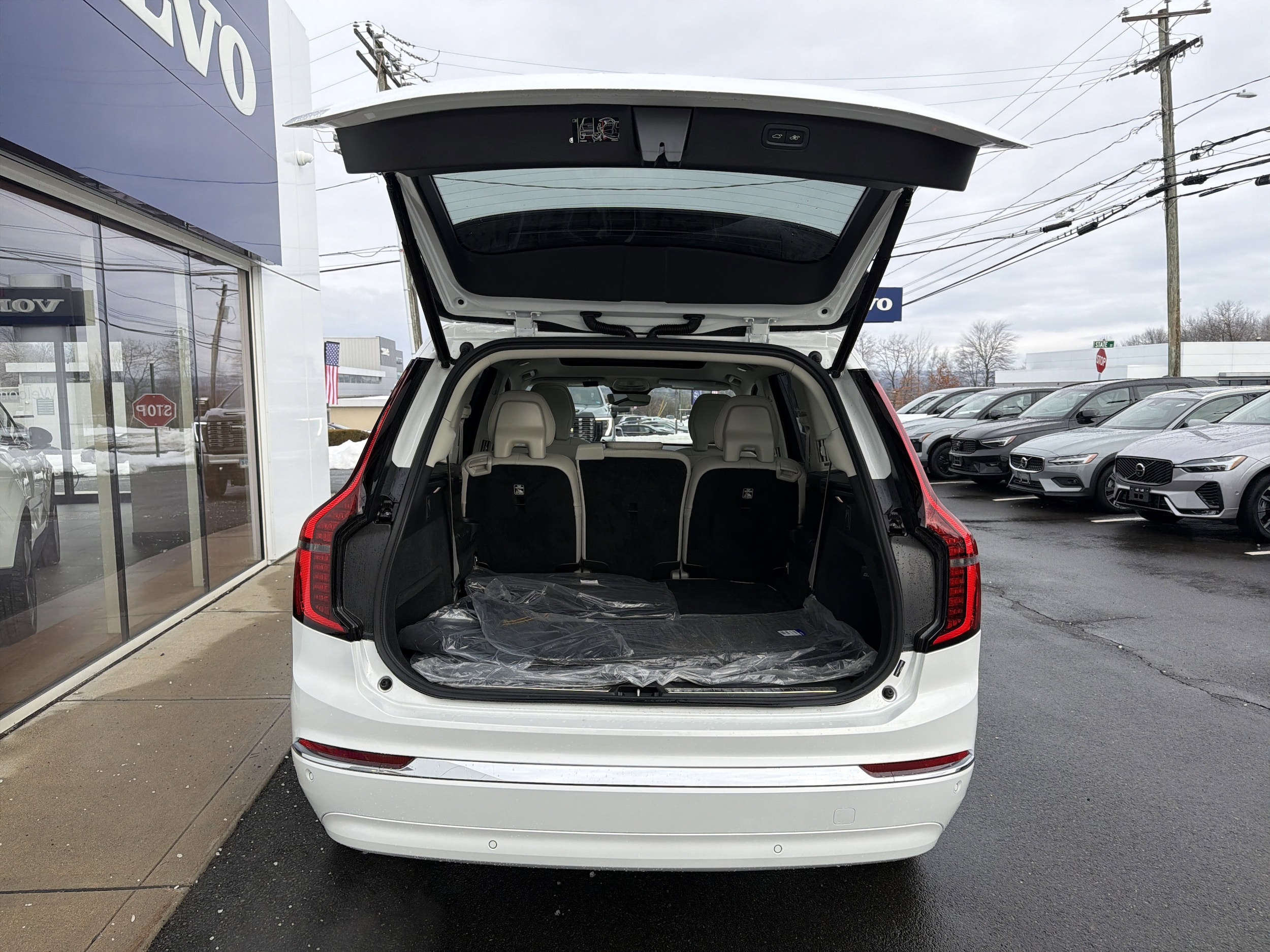 2026 Volvo XC90 Ultra - Photo 9