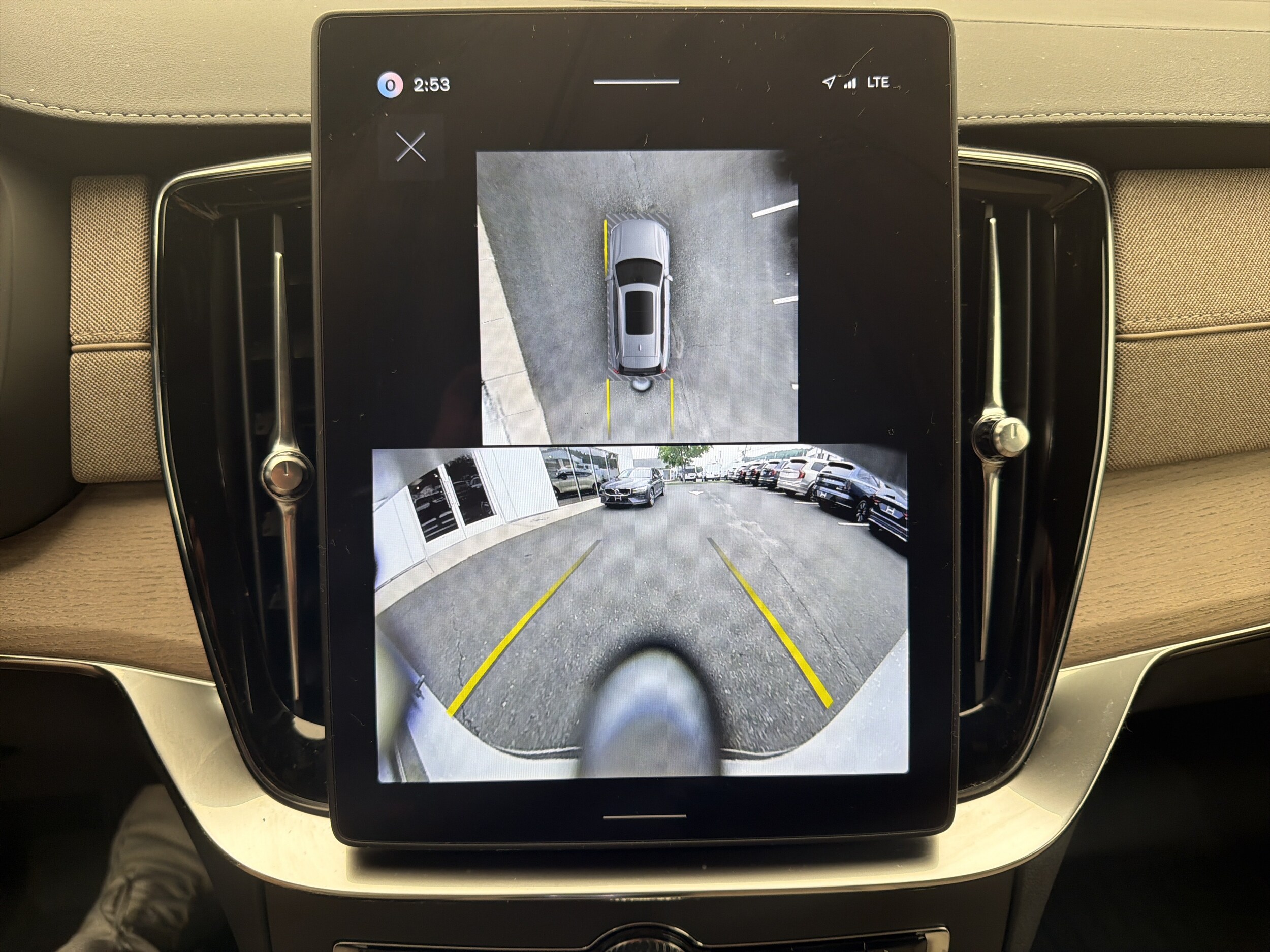 2026 Volvo XC90 Plus - Photo 22
