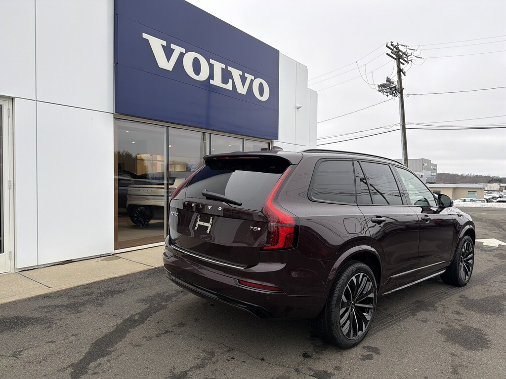 New 2026 Volvo XC90 plug-in hybrid T8 Ultra Dark Theme 6-Seater SUV