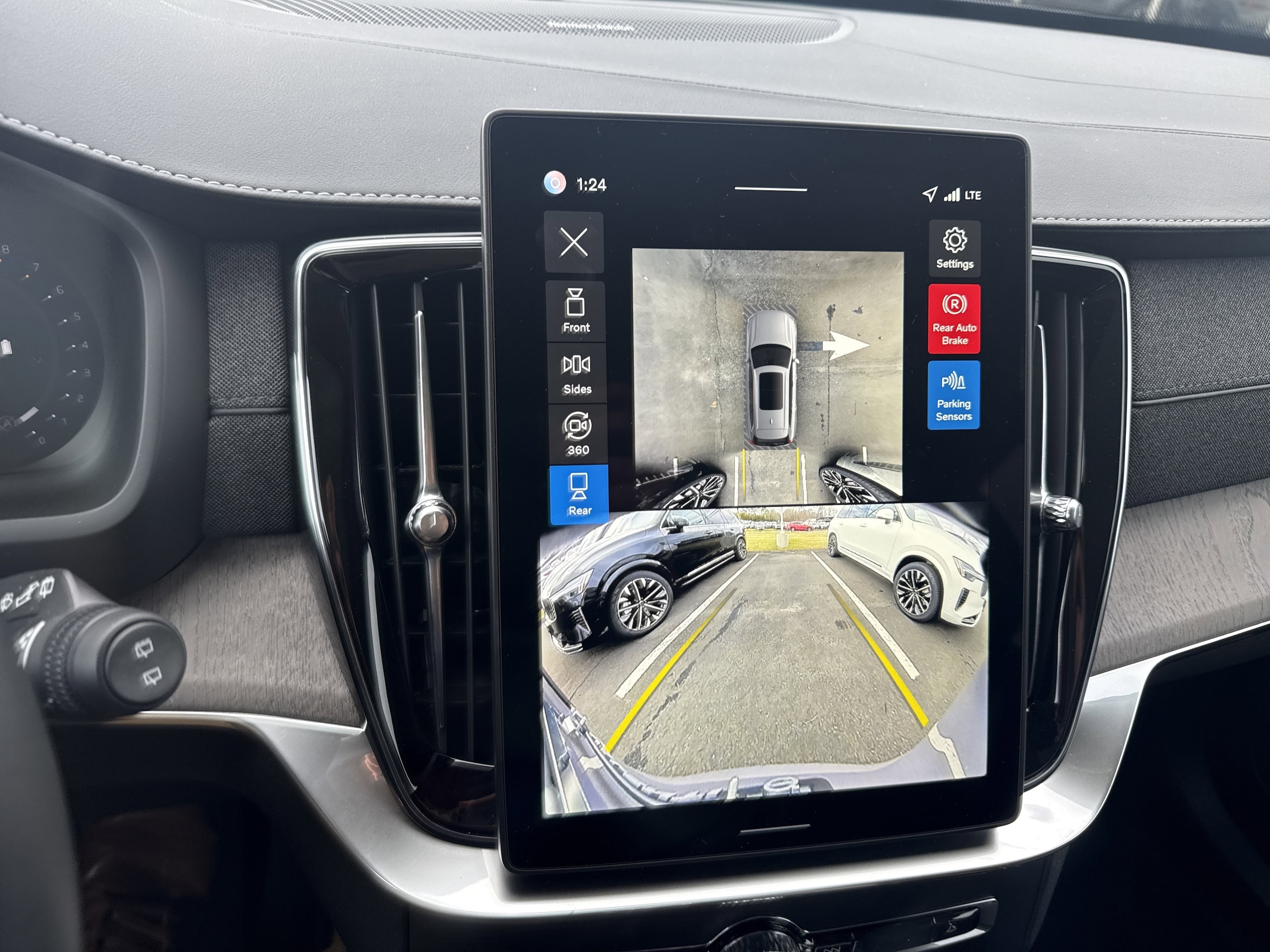 2026 Volvo XC90 Ultra - Photo 19
