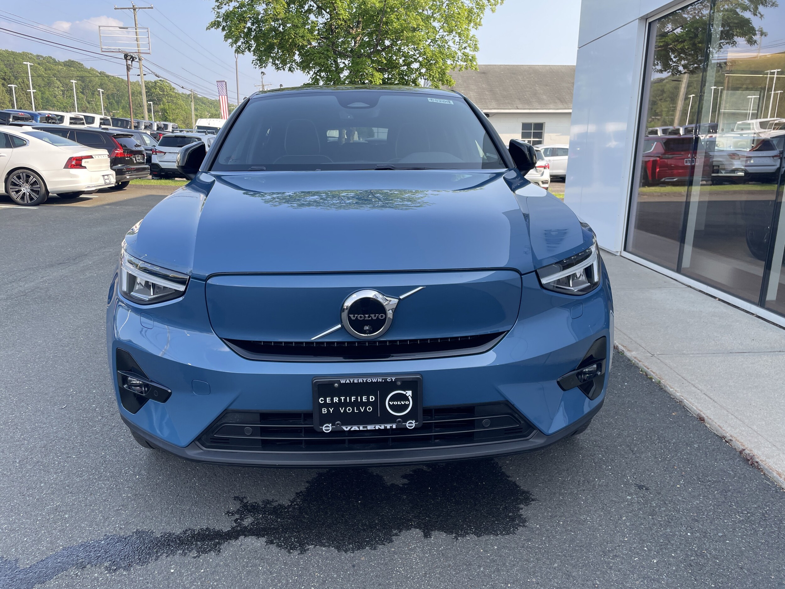 2022 Volvo C40 Recharge Ultimate photo 2