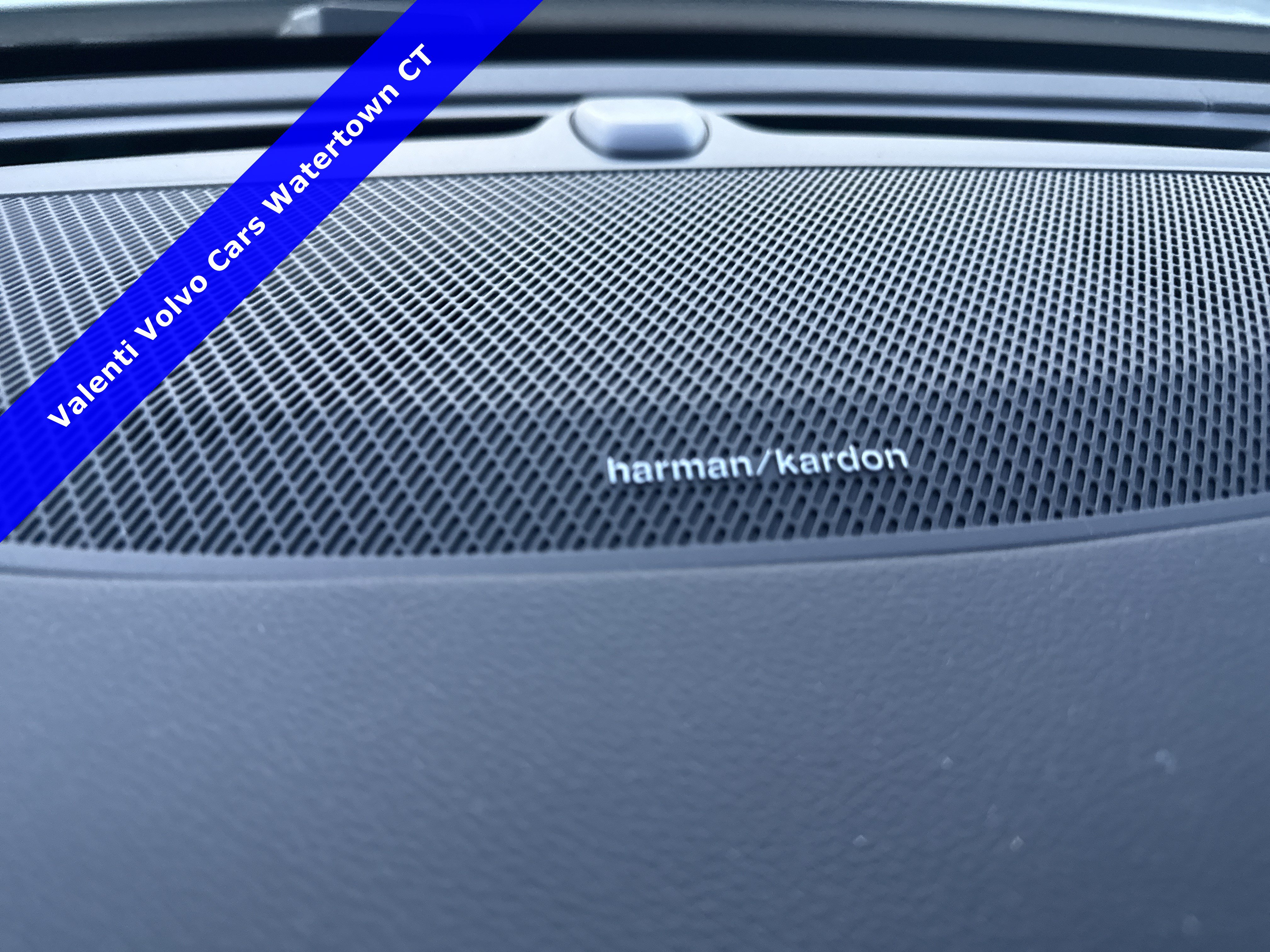 2026 Volvo V60 Cross Country Ultra - Photo 16