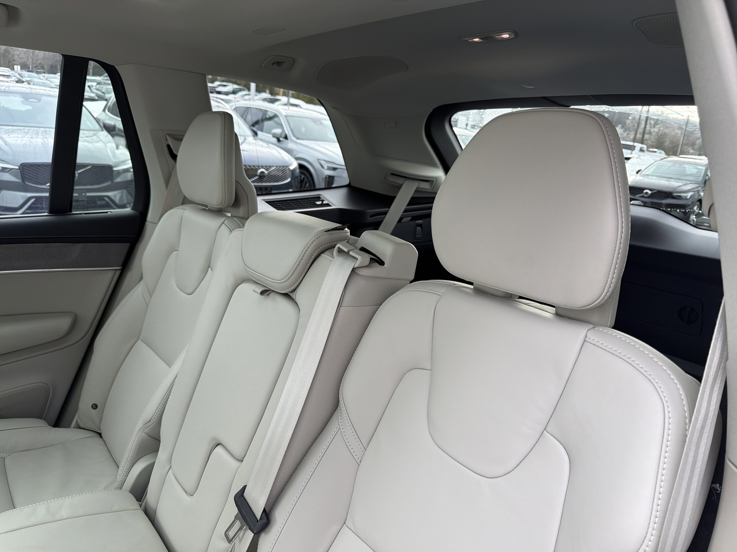 2026 Volvo XC90 Ultra - Photo 17