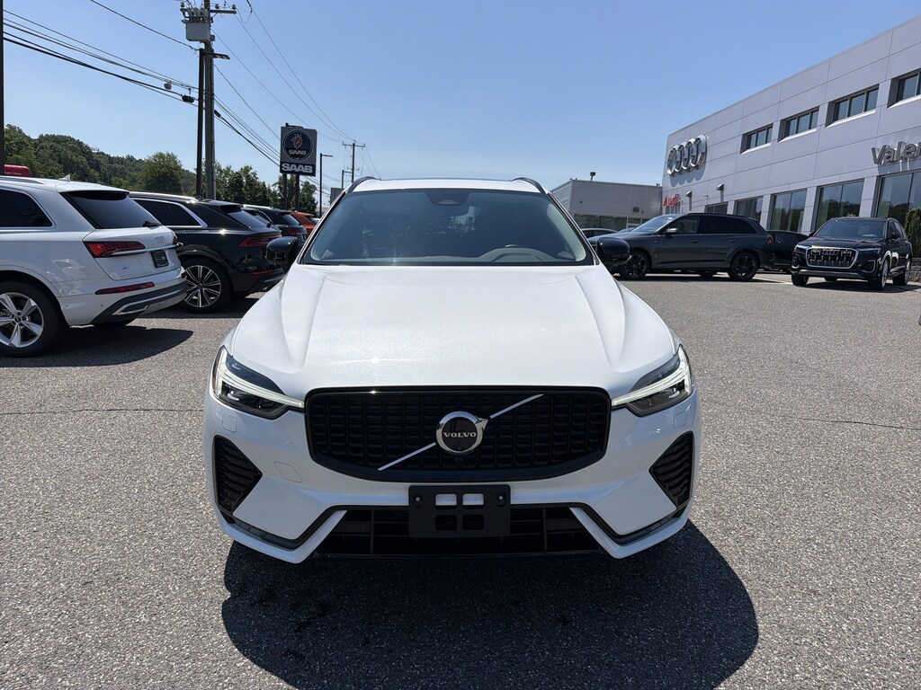 Used 2025 Volvo XC60 B5 Plus SUV