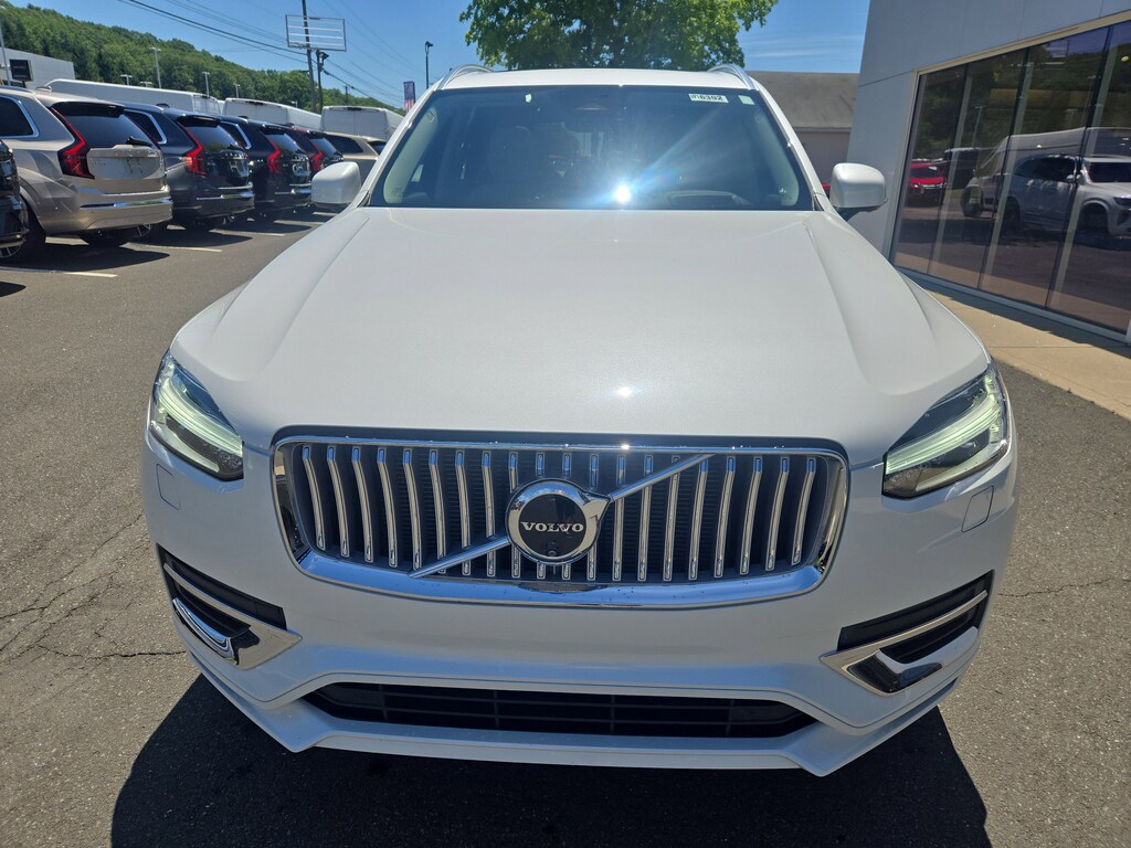 Certified 2025 Volvo XC90 plug-in hybrid T8 Ultra 7-Seater SUV