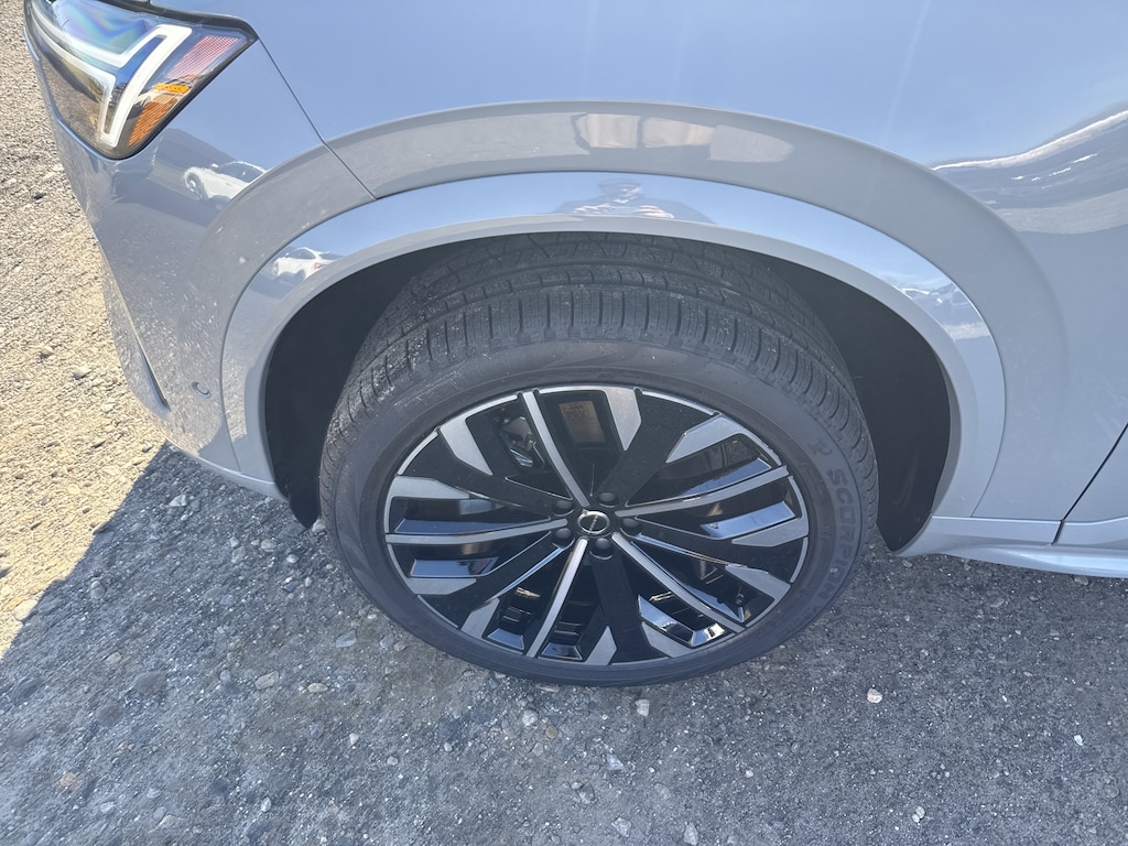 New 2026 Volvo XC90 B6 Ultra 7-Seater SUV