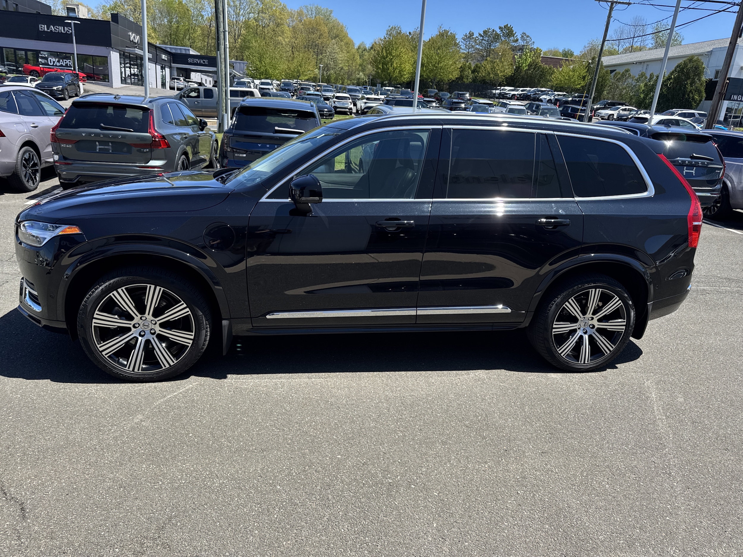 2024 Volvo XC90 Ultimate - Photo 4