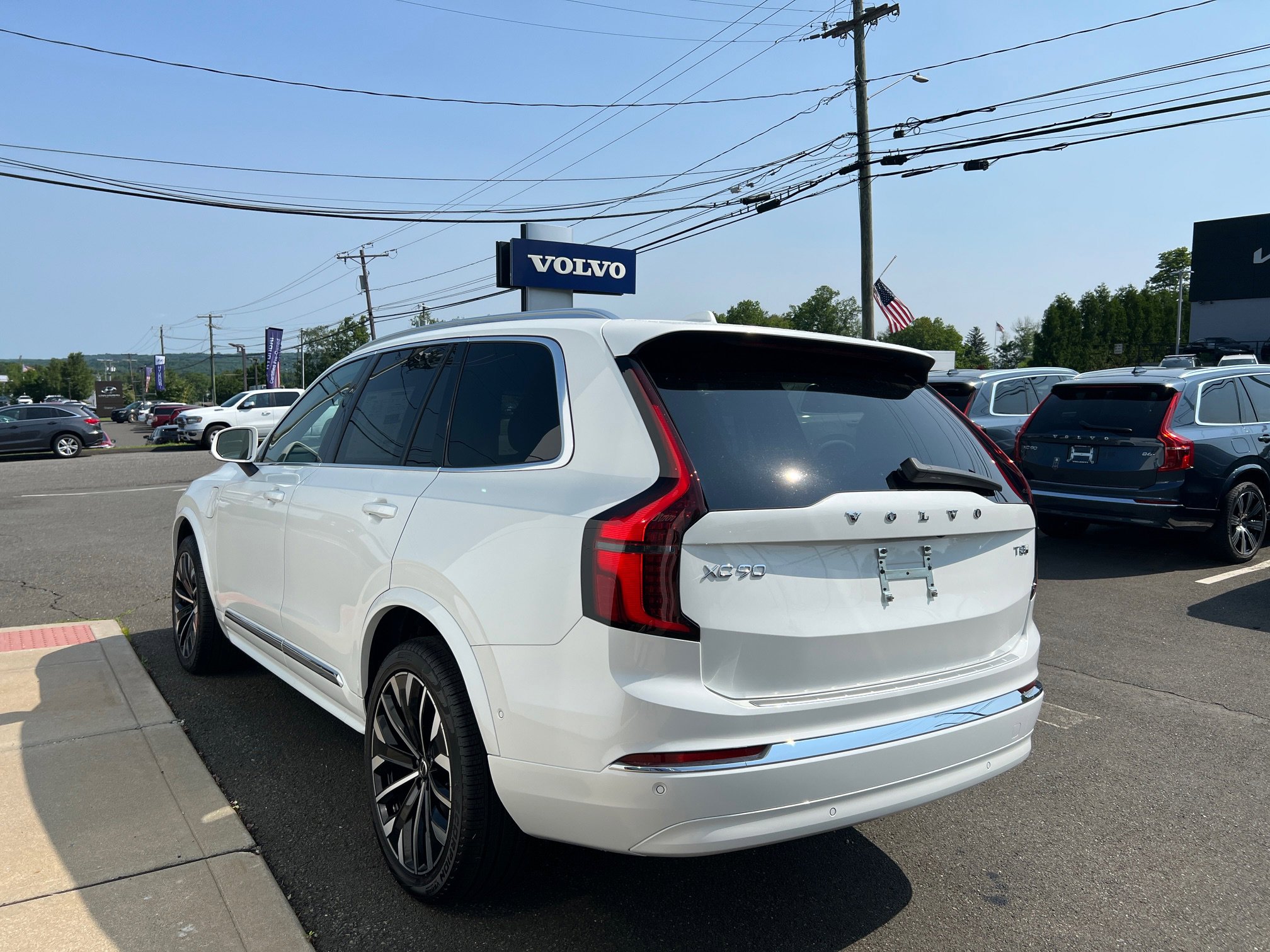 2025 Volvo XC90 Ultra - Photo 9