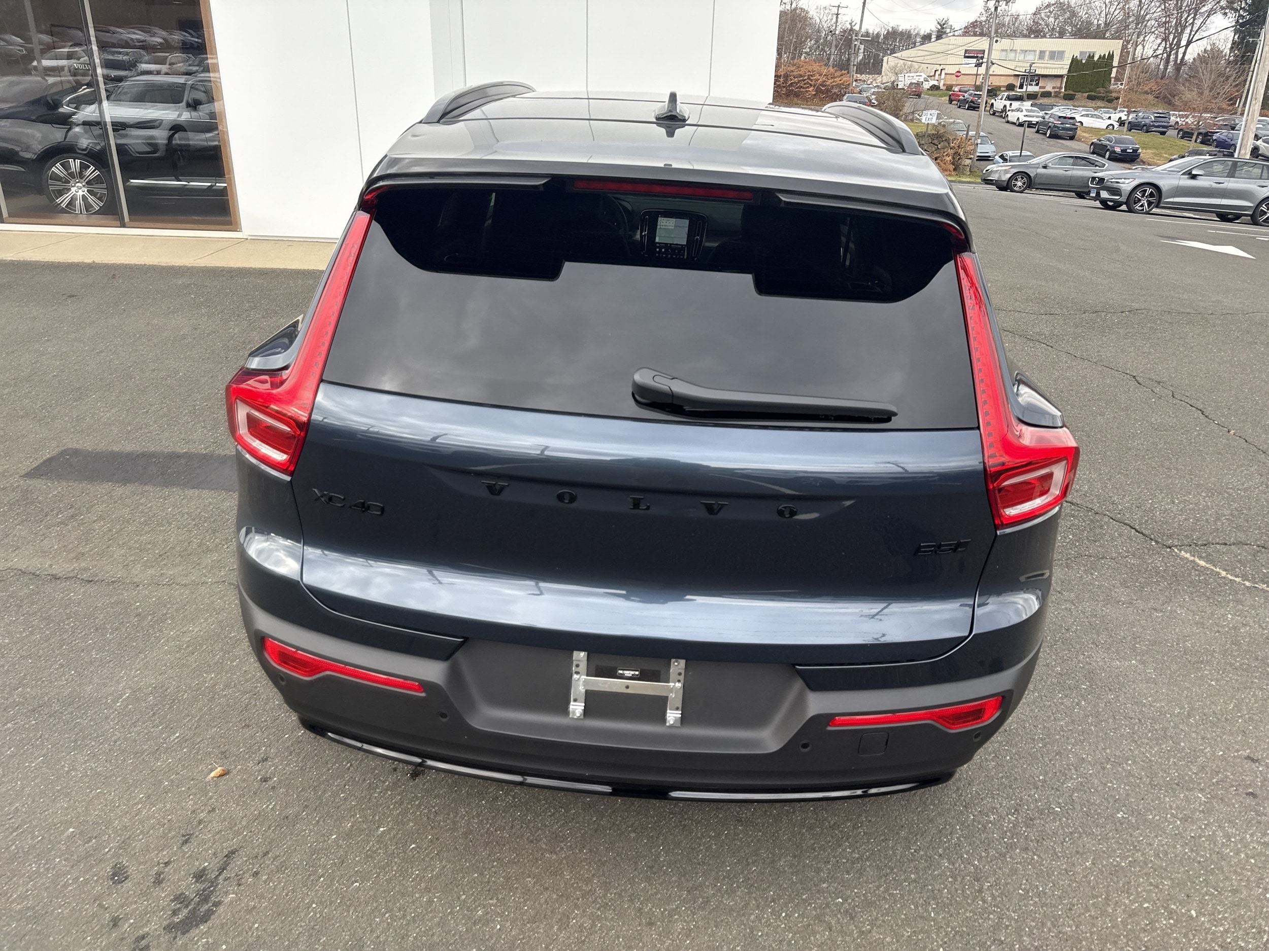2026 Volvo XC40 Ultra Black Edition - Photo 18