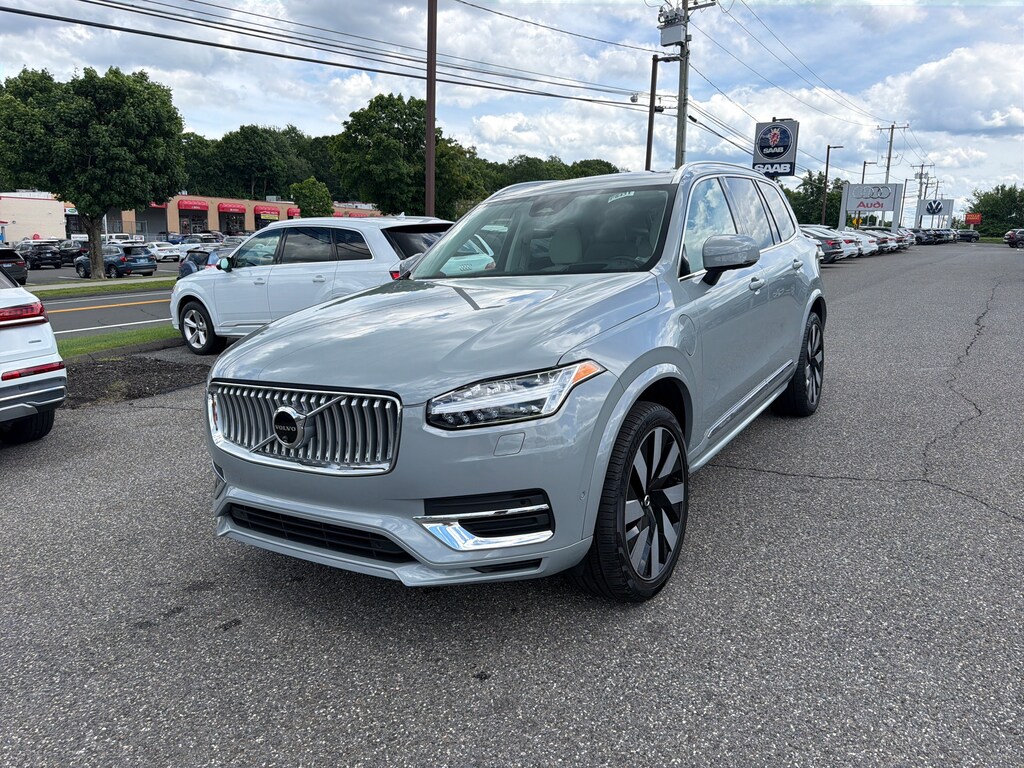 Certified 2024 Volvo XC90 plug-in hybrid T8 Ultimate Bright 7-Seater SUV