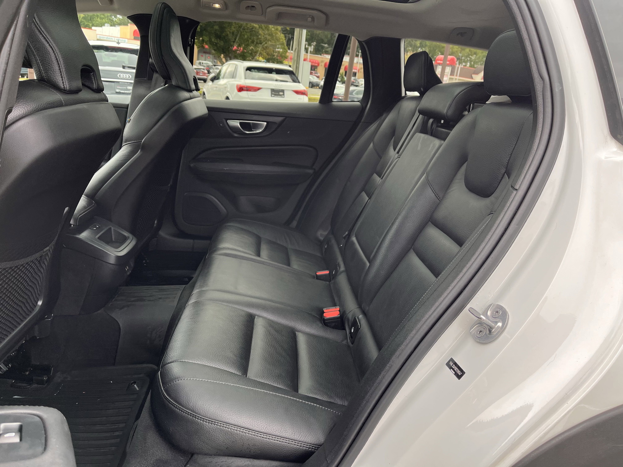2024 Volvo V60 Cross Country Plus - Photo 12