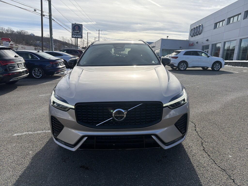 Used 2025 Volvo XC60 B5 Plus SUV