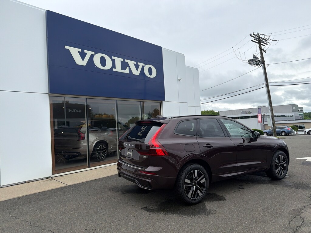 New 2026 Volvo XC60 B5 Plus SUV