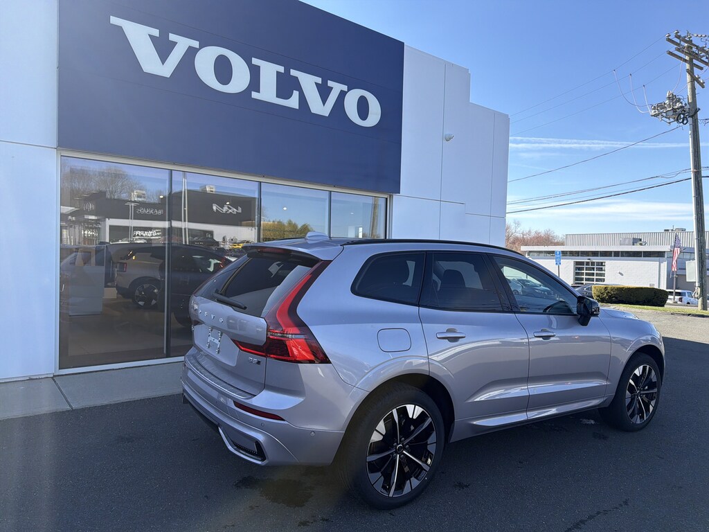 New 2026 Volvo XC60 B5 Plus SUV