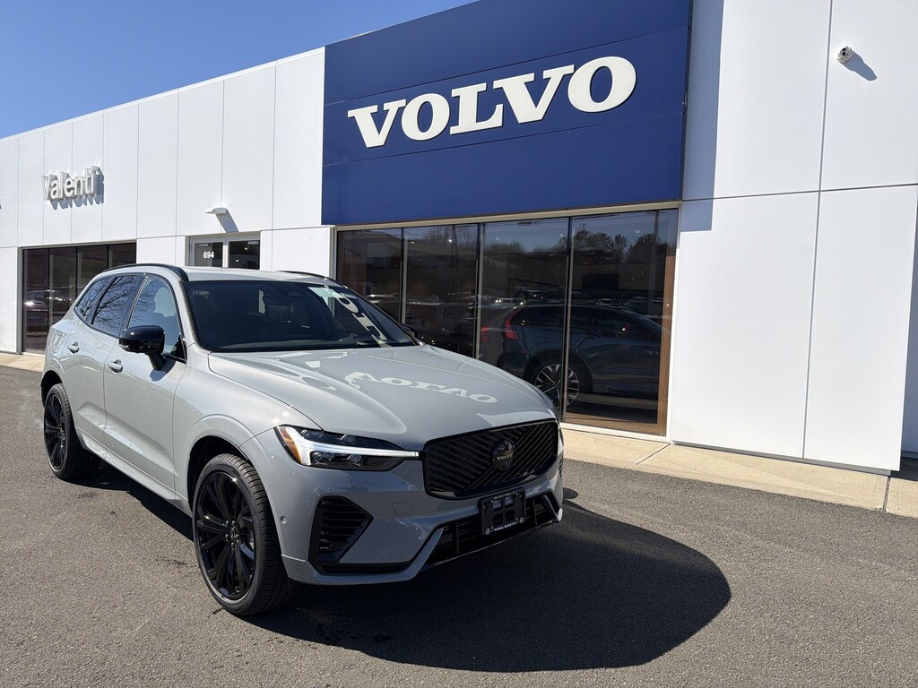 New 2026 Volvo XC60 plug-in hybrid T8 Ultra Black Edition SUV