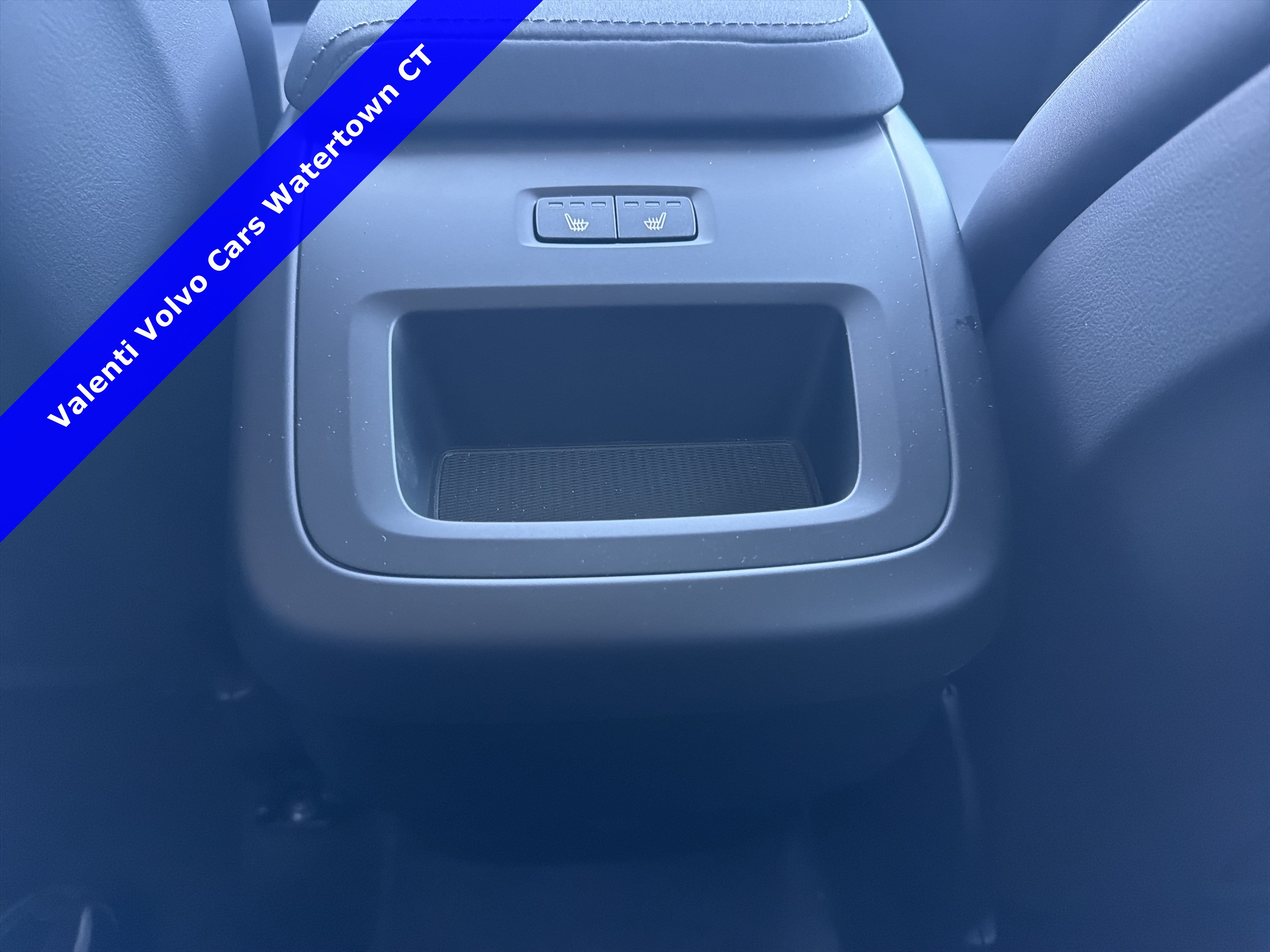 2026 Volvo XC60 Plus - Photo 15