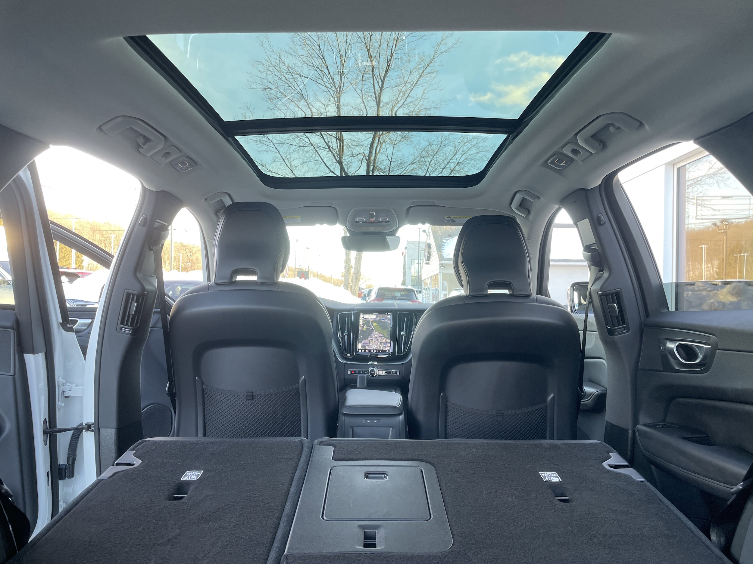 2025 Volvo XC60 Core - Photo 29