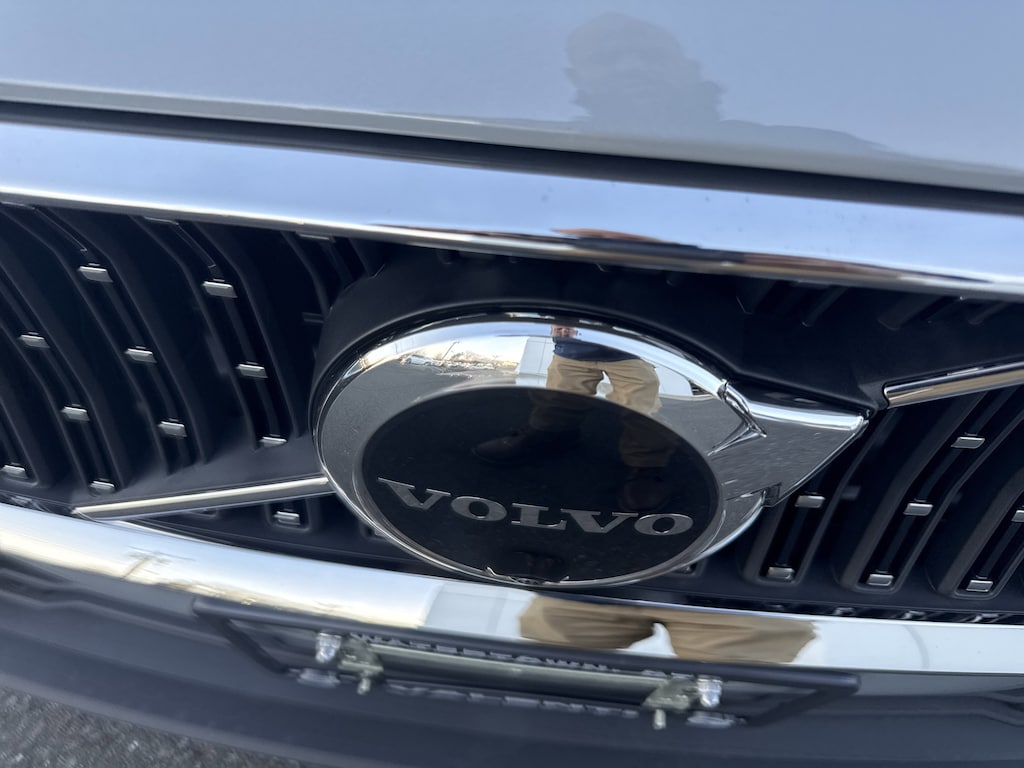 New 2026 Volvo V60 Cross Country B5 Ultra Wagon