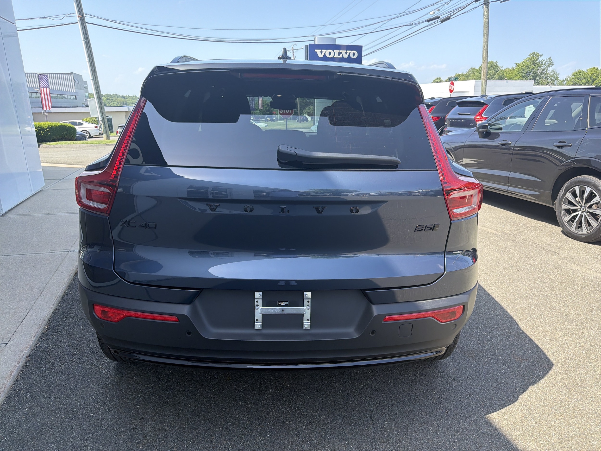 2026 Volvo XC40 Ultra Black Edition - Photo 9