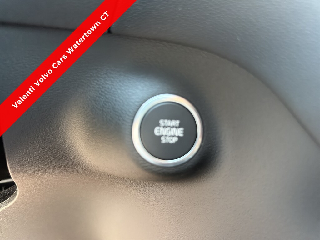 New 2026 Volvo XC40 B5 Ultra Black Edition SUV