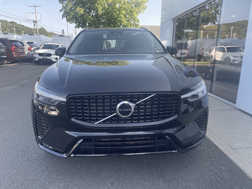 Used 2024 Volvo XC60 B5 Core Dark SUV
