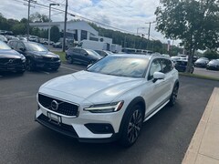 2026 Volvo V60 Cross Country B5 Ultra Wagon