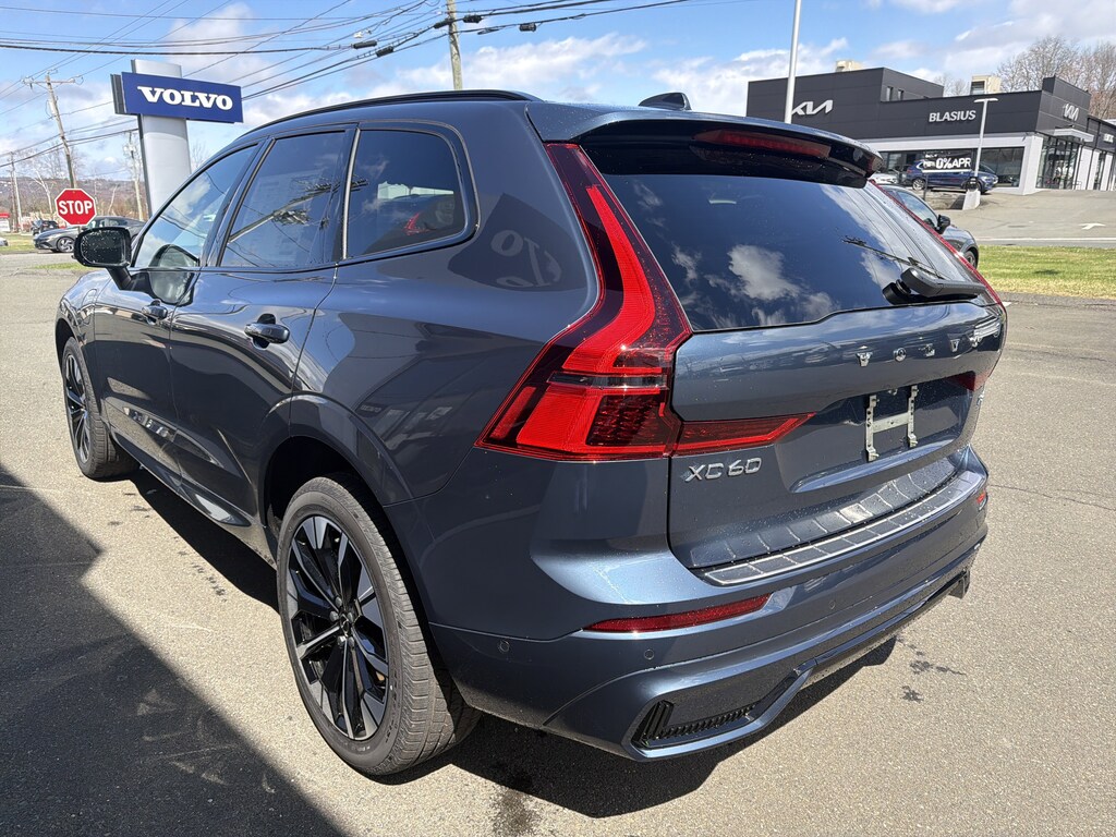 New 2026 Volvo XC60 plug-in hybrid T8 Plus SUV