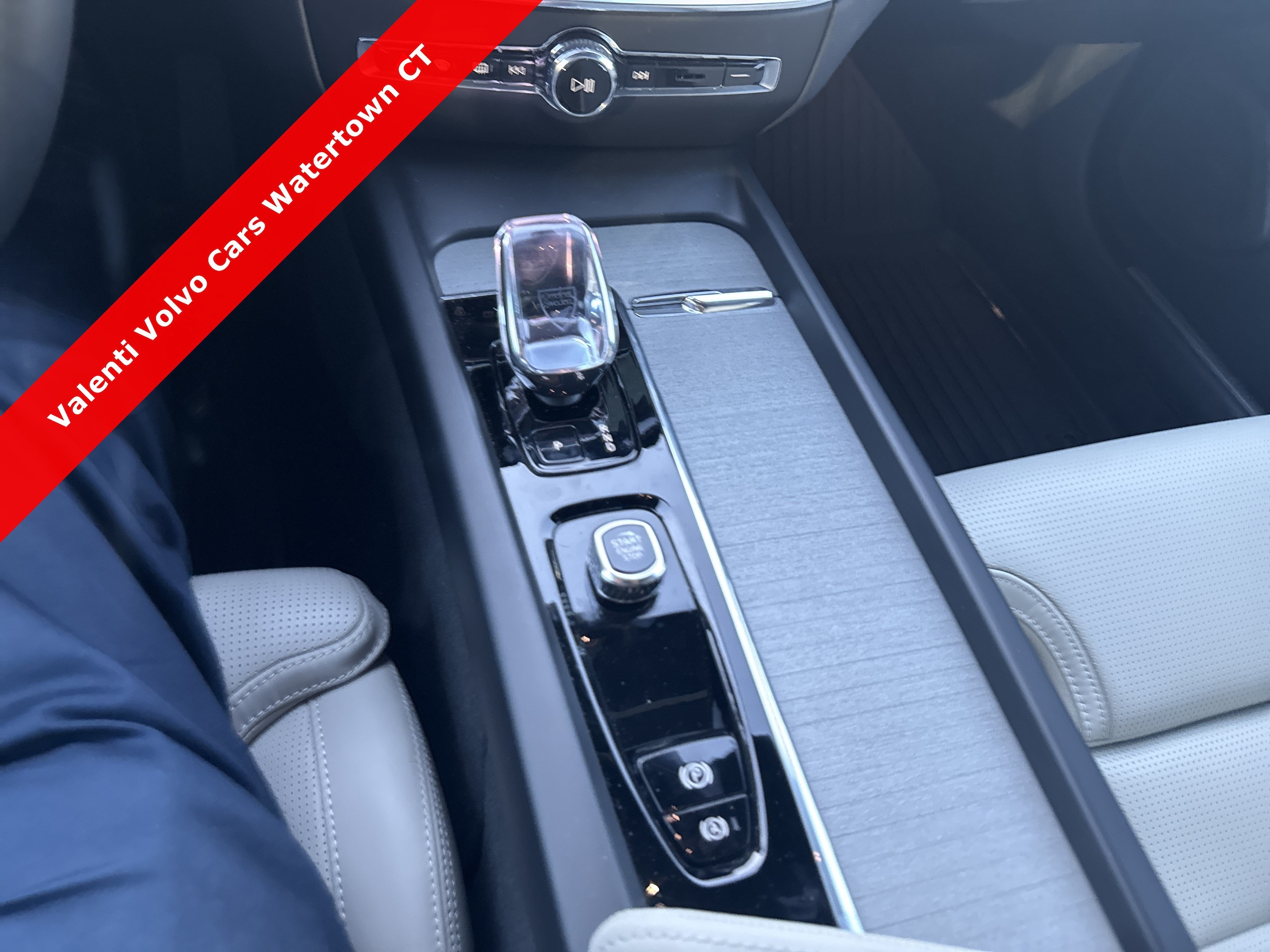 2026 Volvo V60 Cross Country Ultra - Photo 23