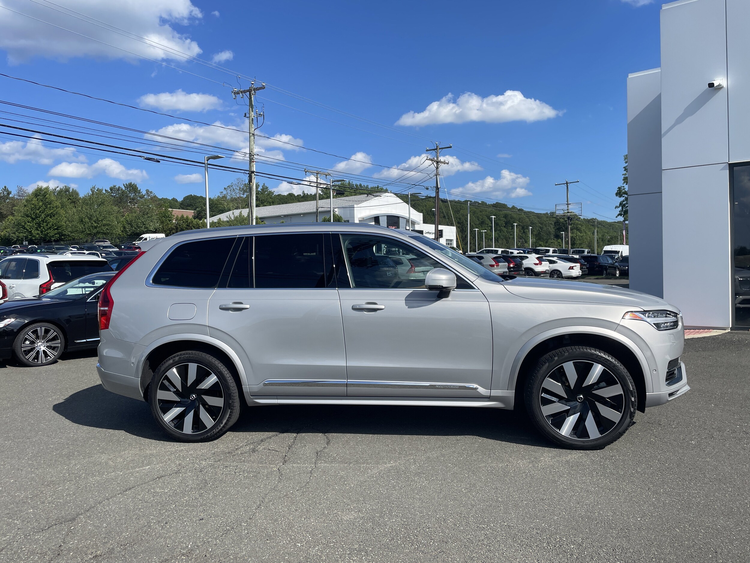 2024 Volvo XC90 T8 Plus photo 3