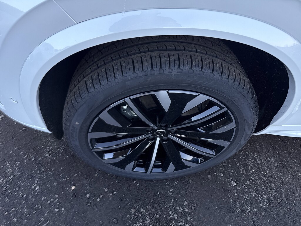 New 2026 Volvo XC90 B6 Plus 7-Seater SUV