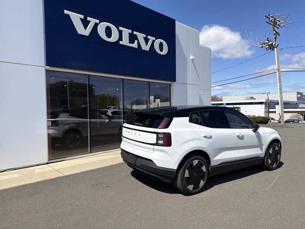 New 2026 Volvo EX30 Twin Motor Plus SUV
