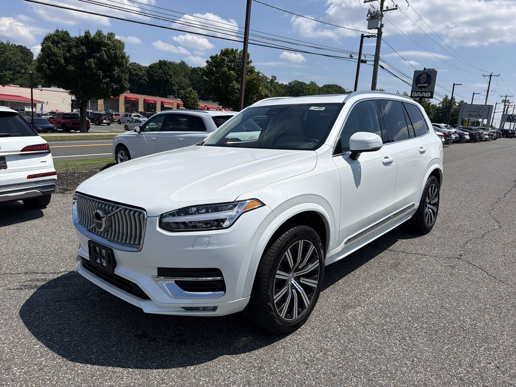 Certified 2025 Volvo XC90 B5 Core SUV