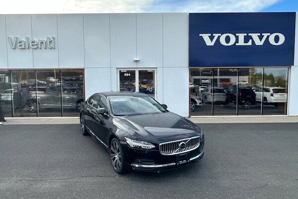 2025 Volvo S90 B6 Ultra Sedan