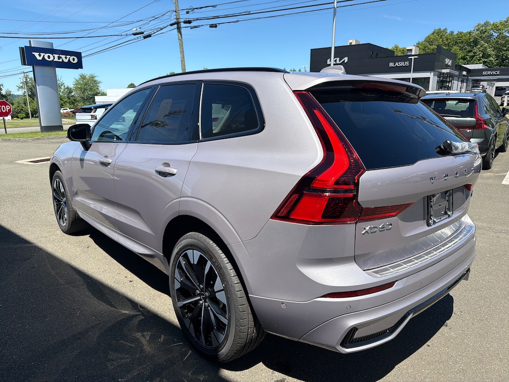 New 2026 Volvo XC60 B5 Plus SUV