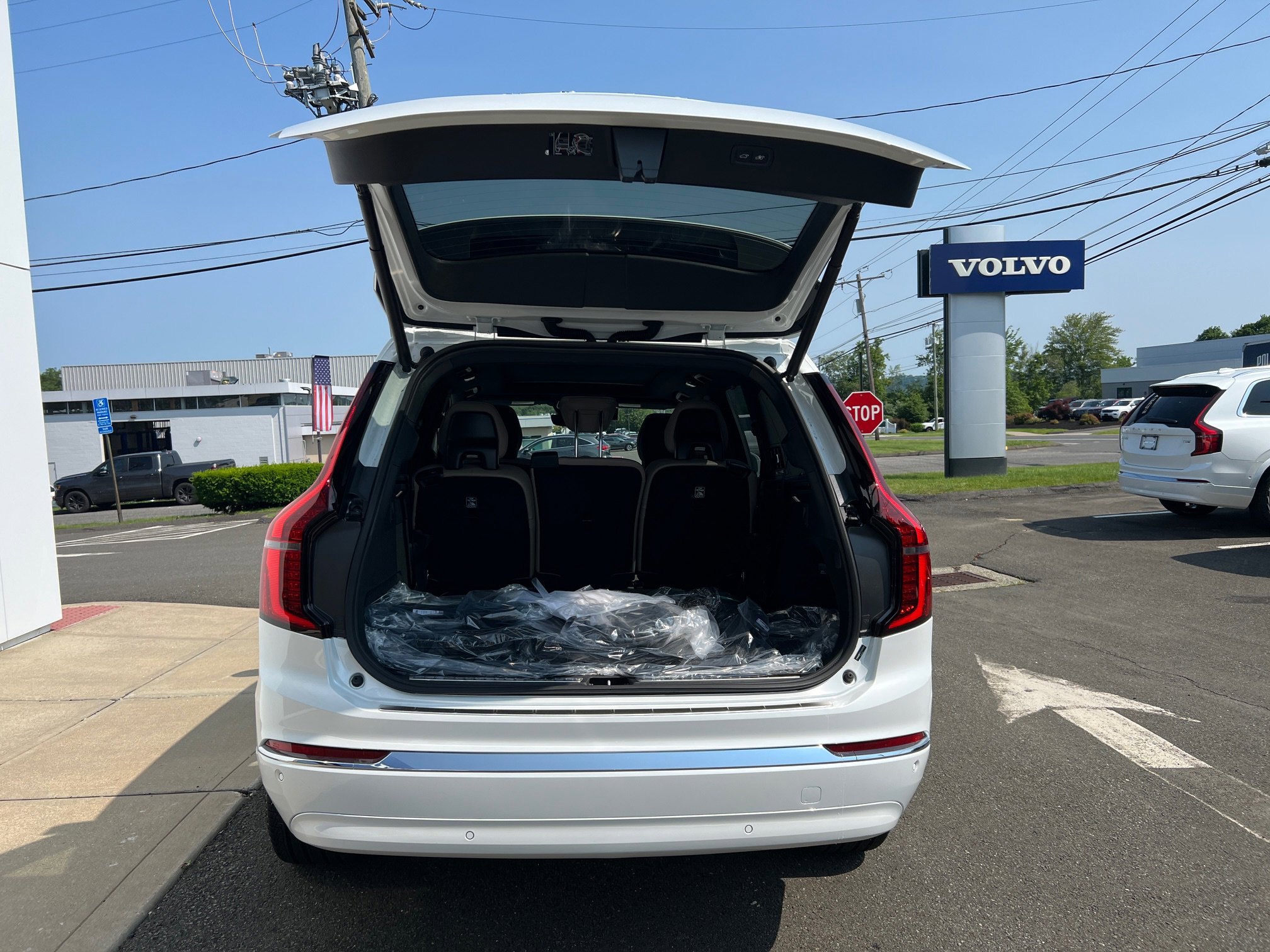 2025 Volvo XC90 Ultra - Photo 8