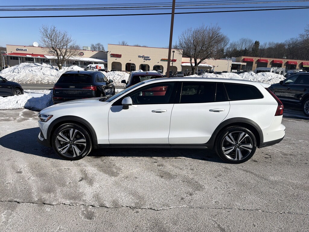 Certified 2025 Volvo V60 Cross Country B5 Plus Wagon