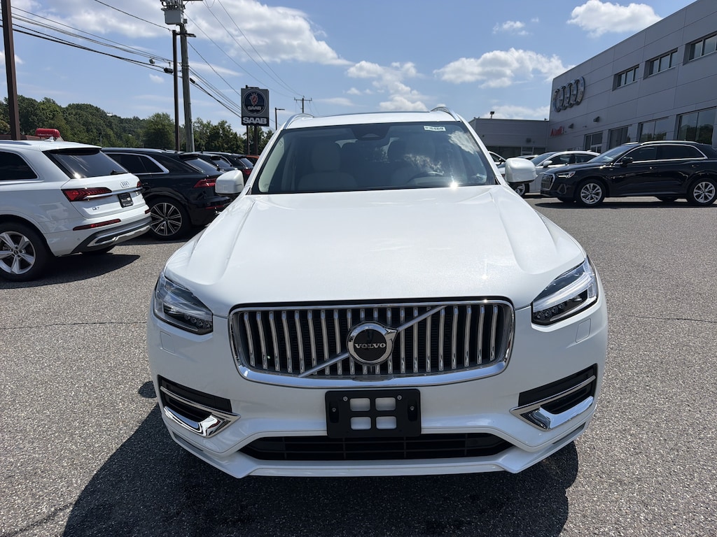 Certified 2025 Volvo XC90 B5 Core SUV