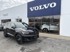 2026 Volvo XC40 B5 Ultra Black Edition SUV