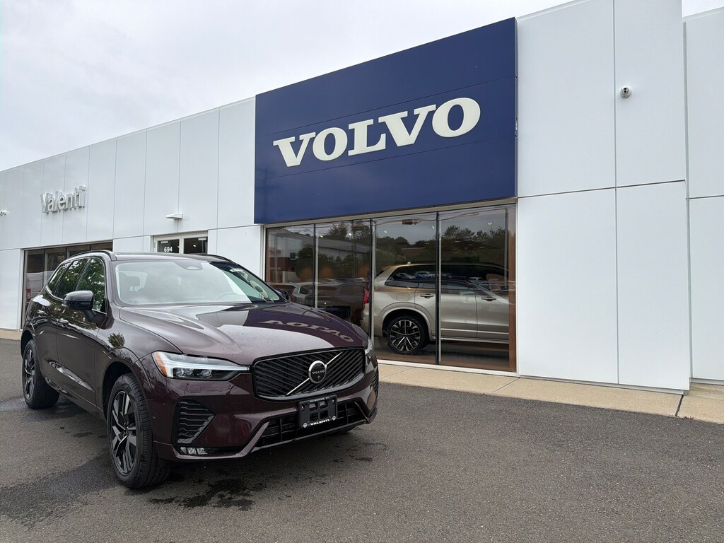New 2026 Volvo XC60 B5 Plus SUV