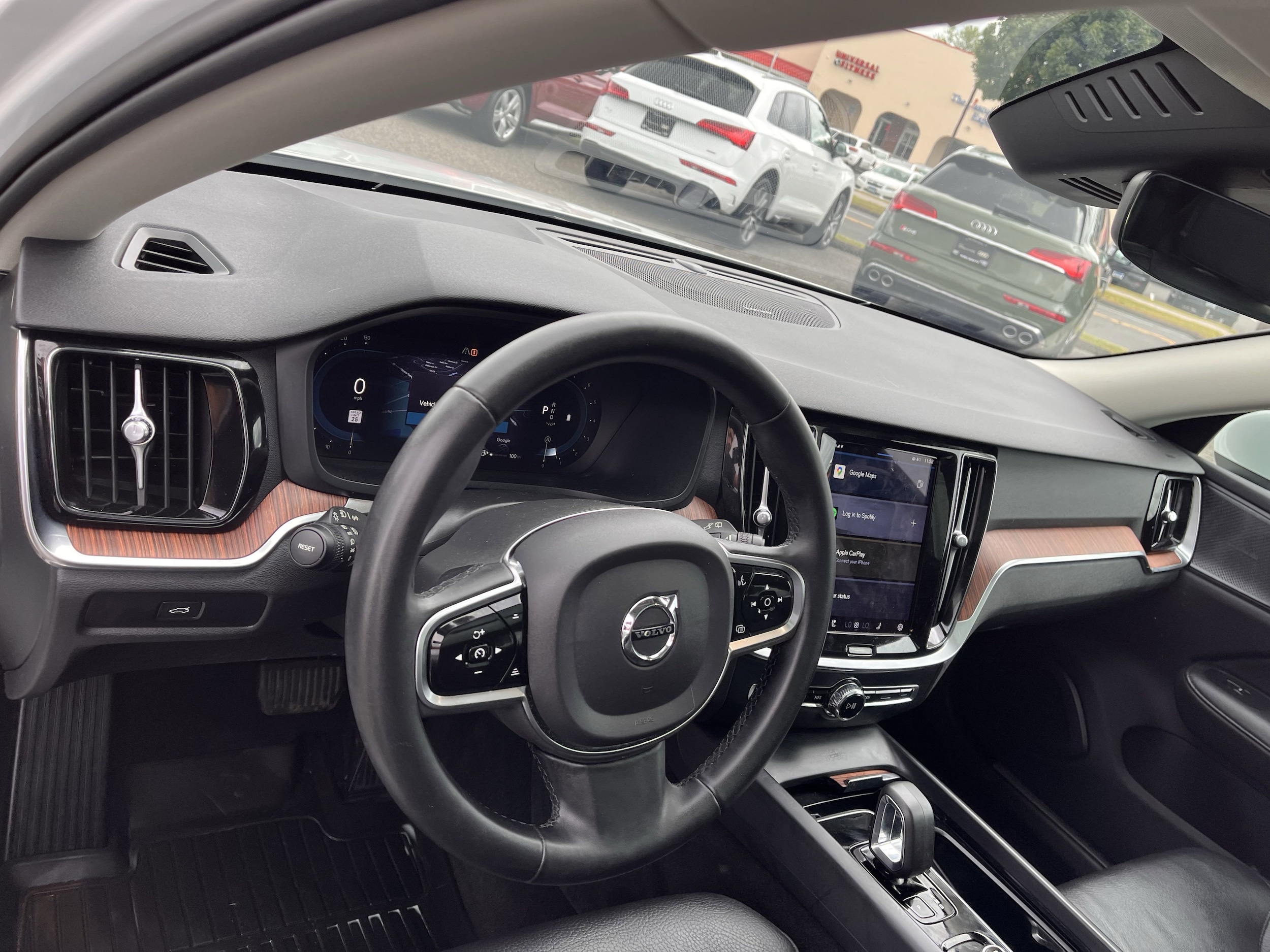 2024 Volvo V60 Cross Country Plus - Photo 10
