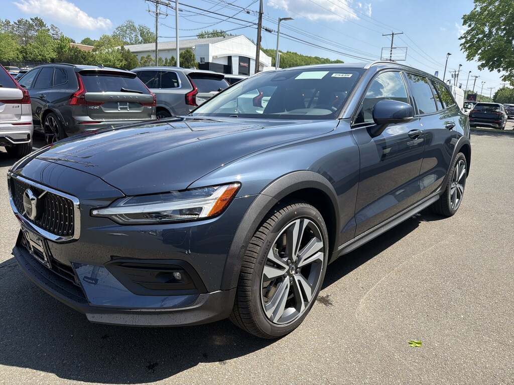 New 2026 Volvo V60 Cross Country B5 Plus Wagon