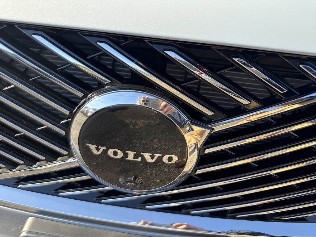 New 2026 Volvo XC90 B6 Ultra 7-Seater SUV