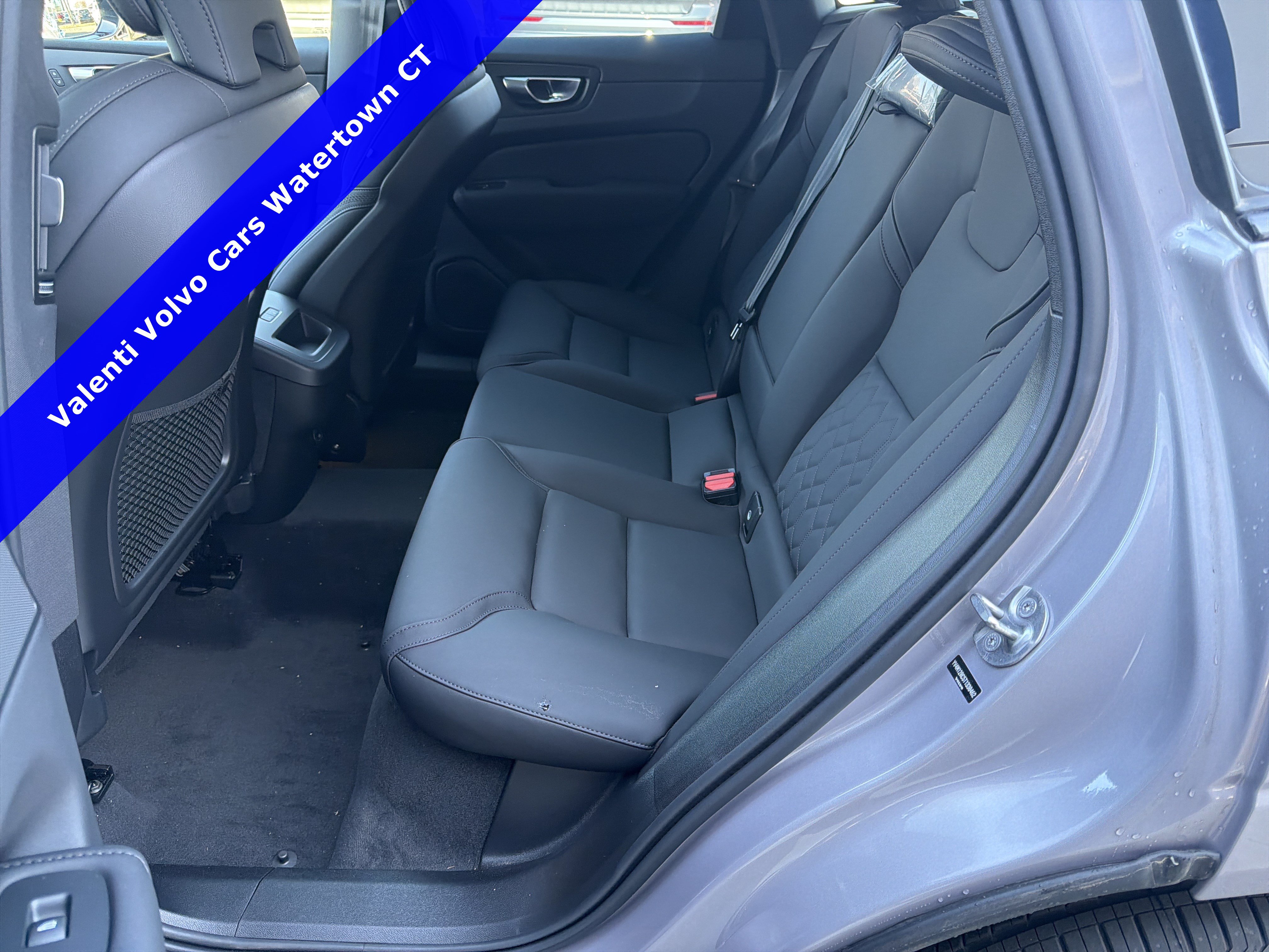 2026 Volvo XC60 Plus - Photo 14