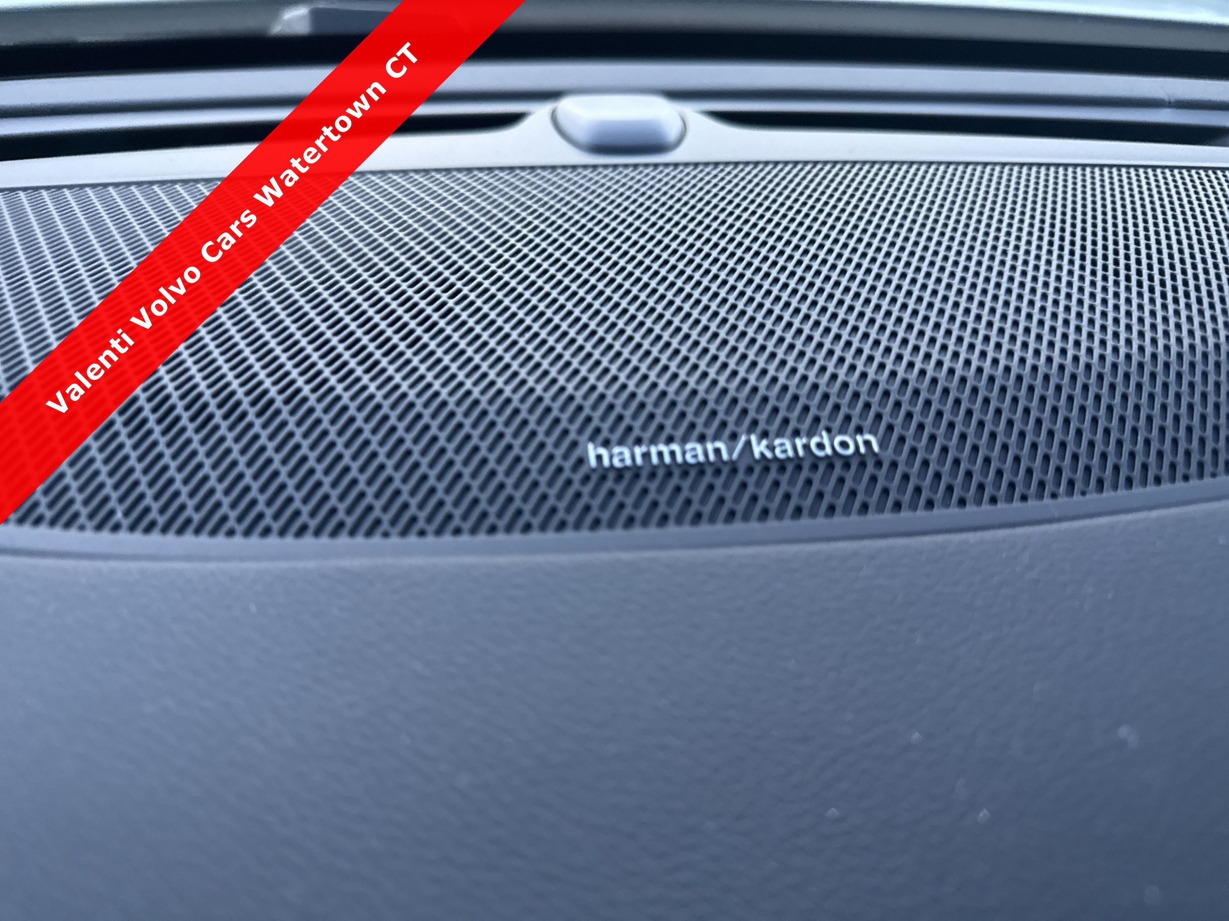 2026 Volvo V60 Cross Country Ultra - Photo 16