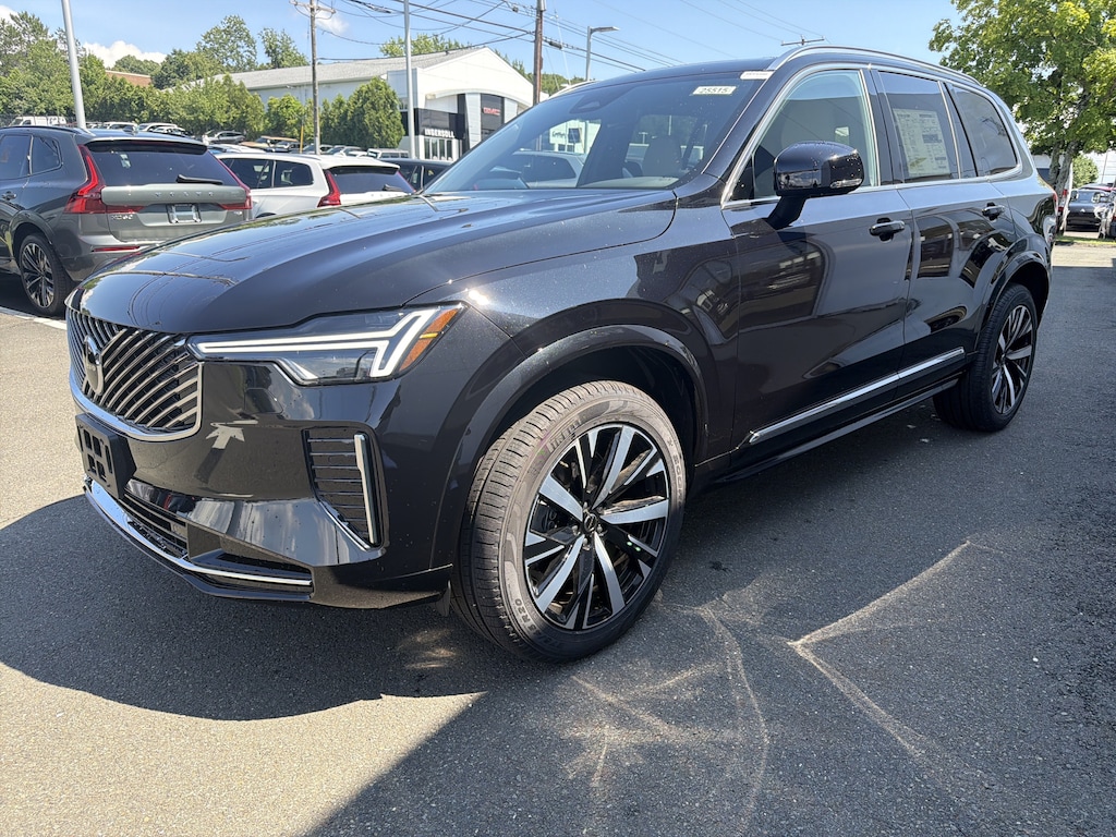 New 2026 Volvo XC90 B5 Core SUV