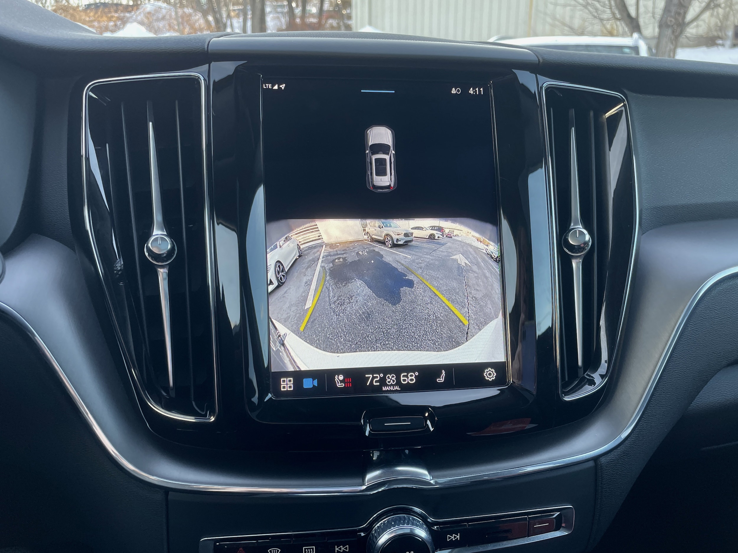 2025 Volvo XC60 Core - Photo 25