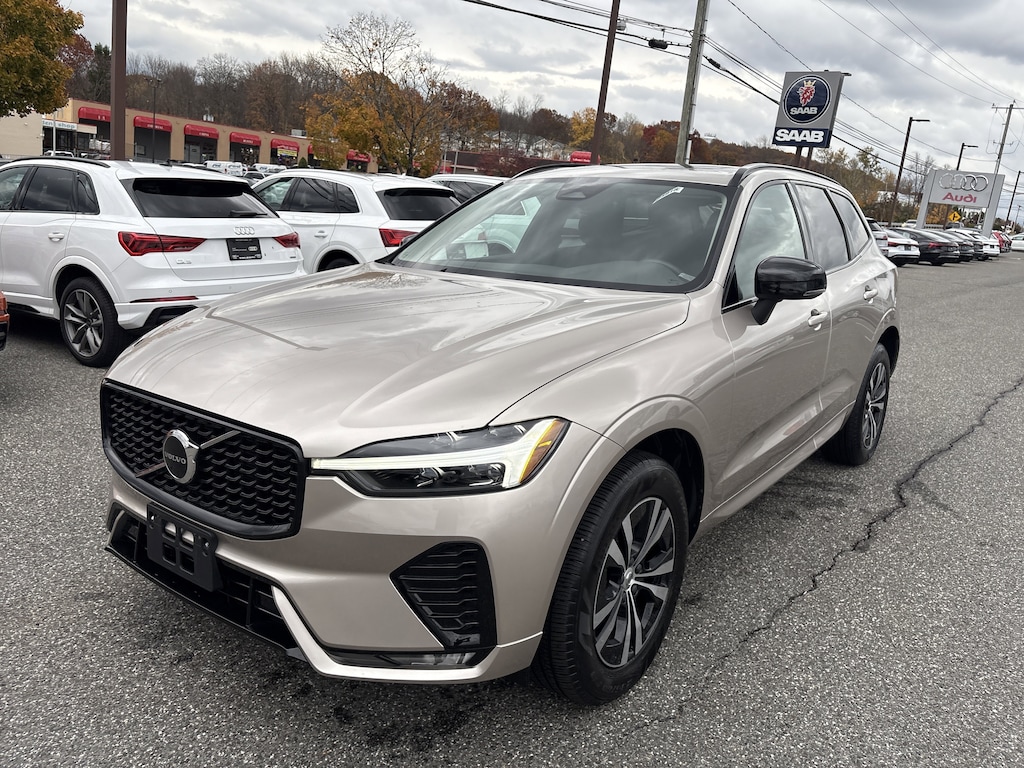 Used 2025 Volvo XC60 B5 Core SUV
