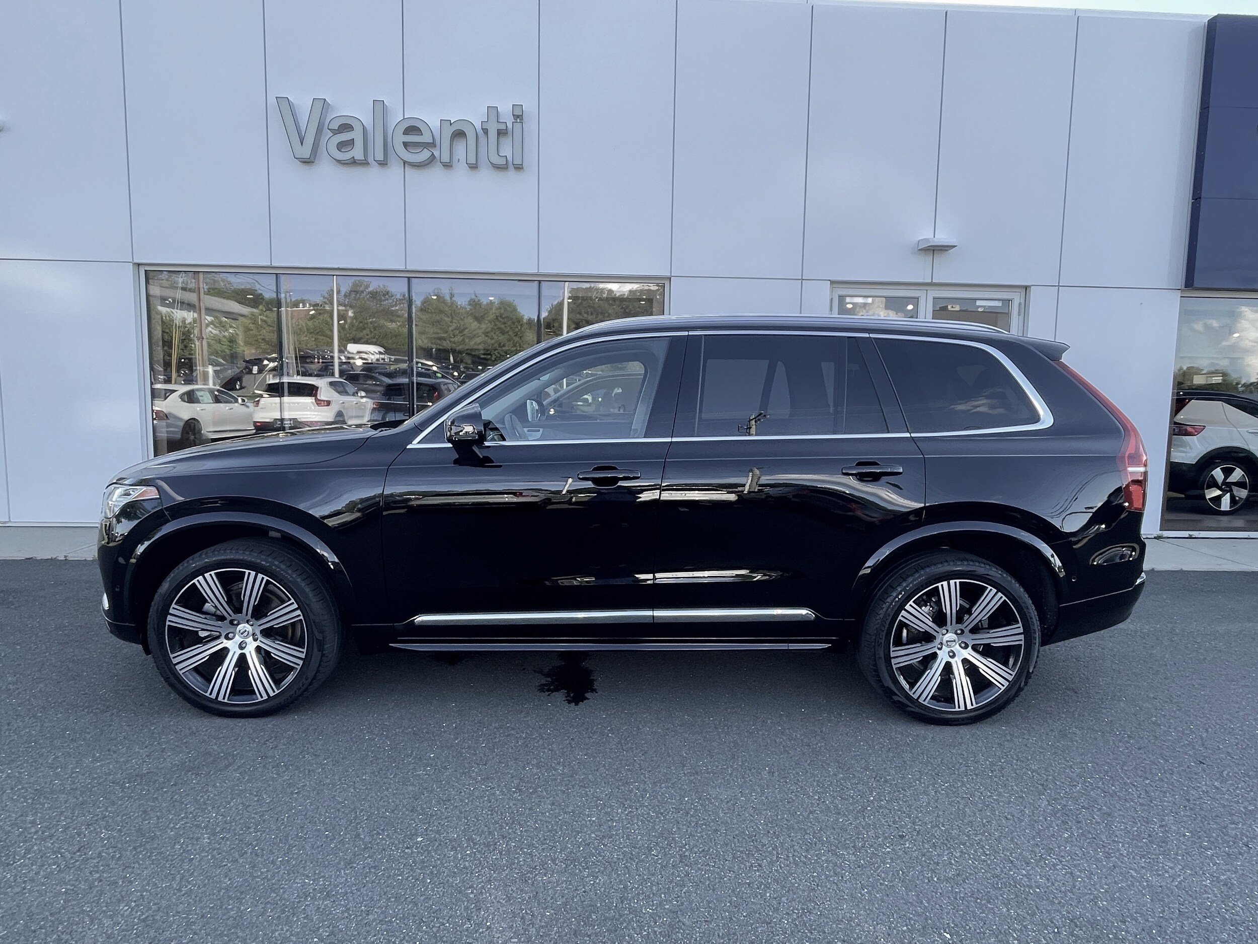 2023 Volvo XC90 AWD Ultimate photo 4