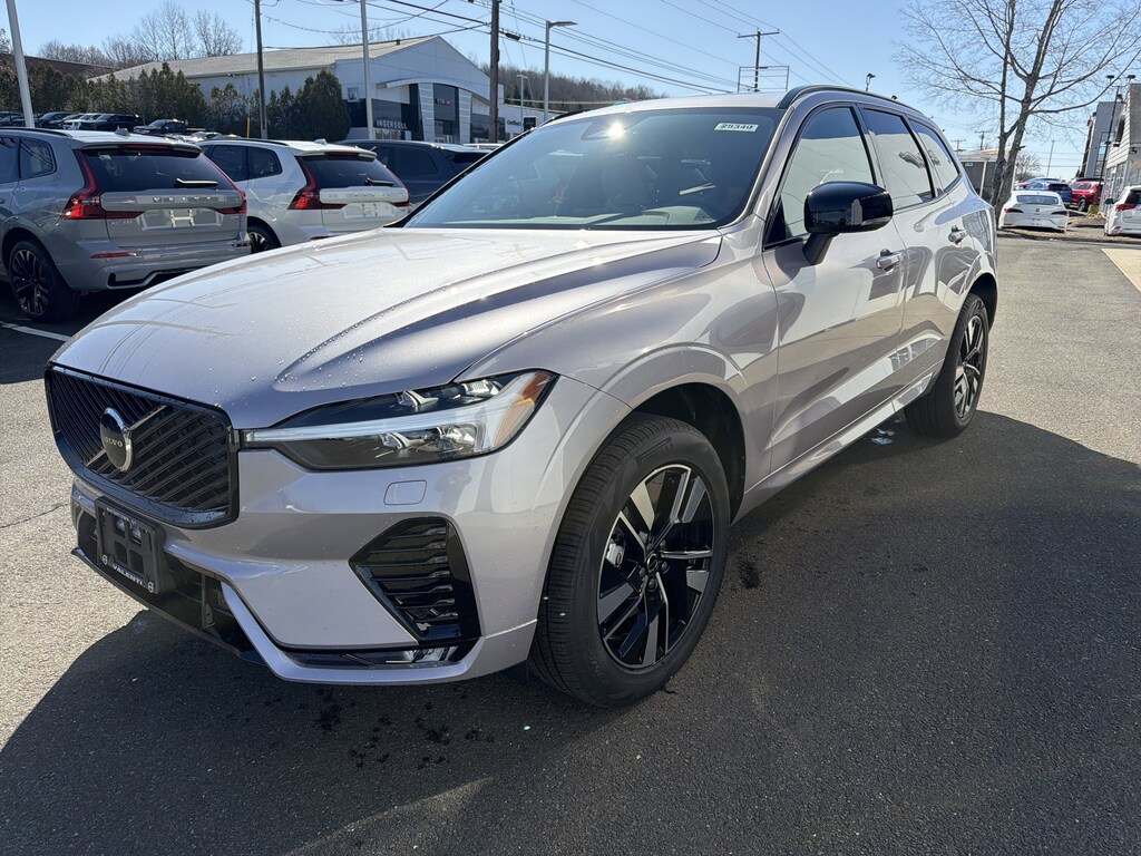 New 2026 Volvo XC60 B5 Core SUV