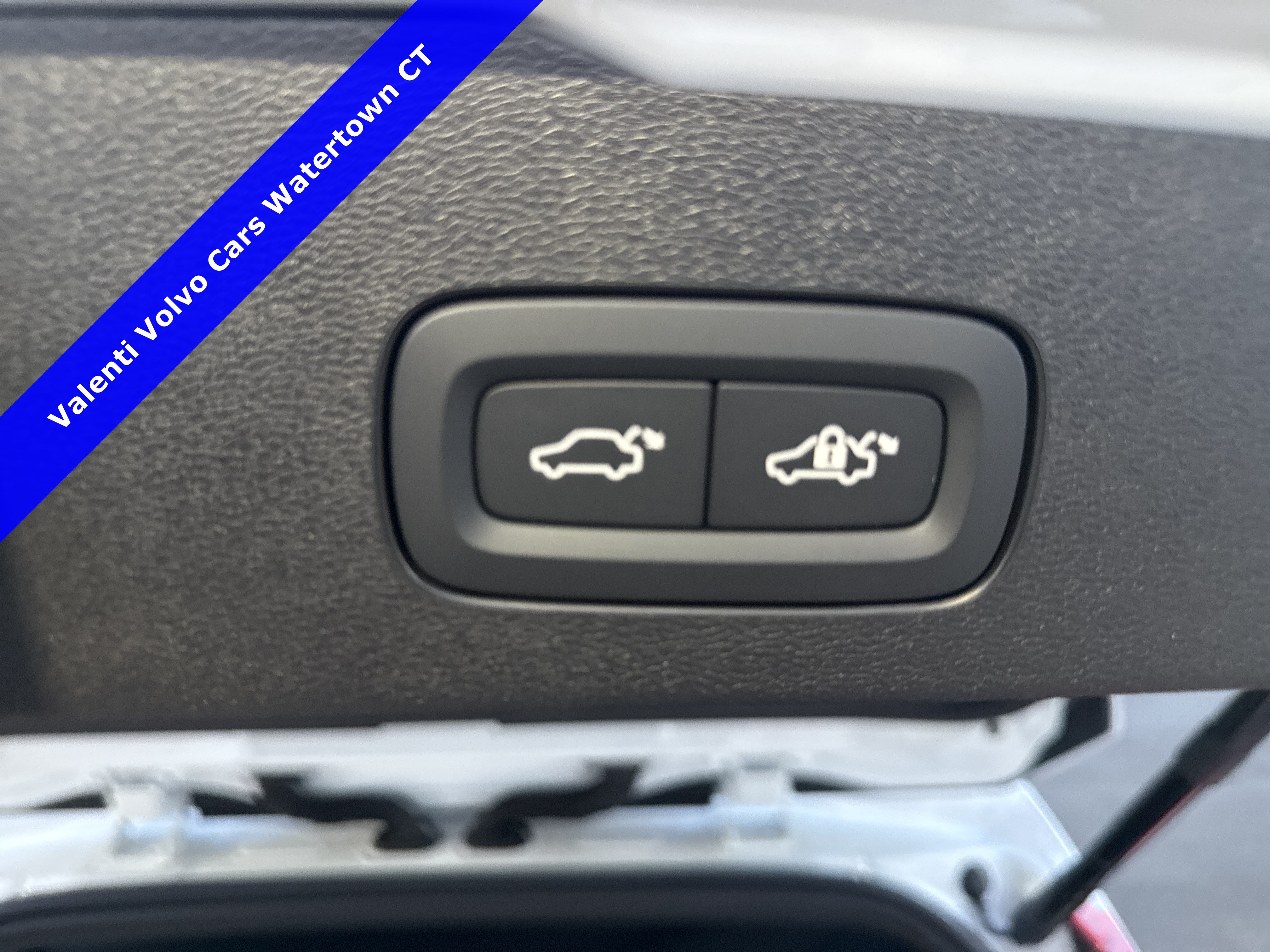 2026 Volvo V60 Cross Country Ultra - Photo 11